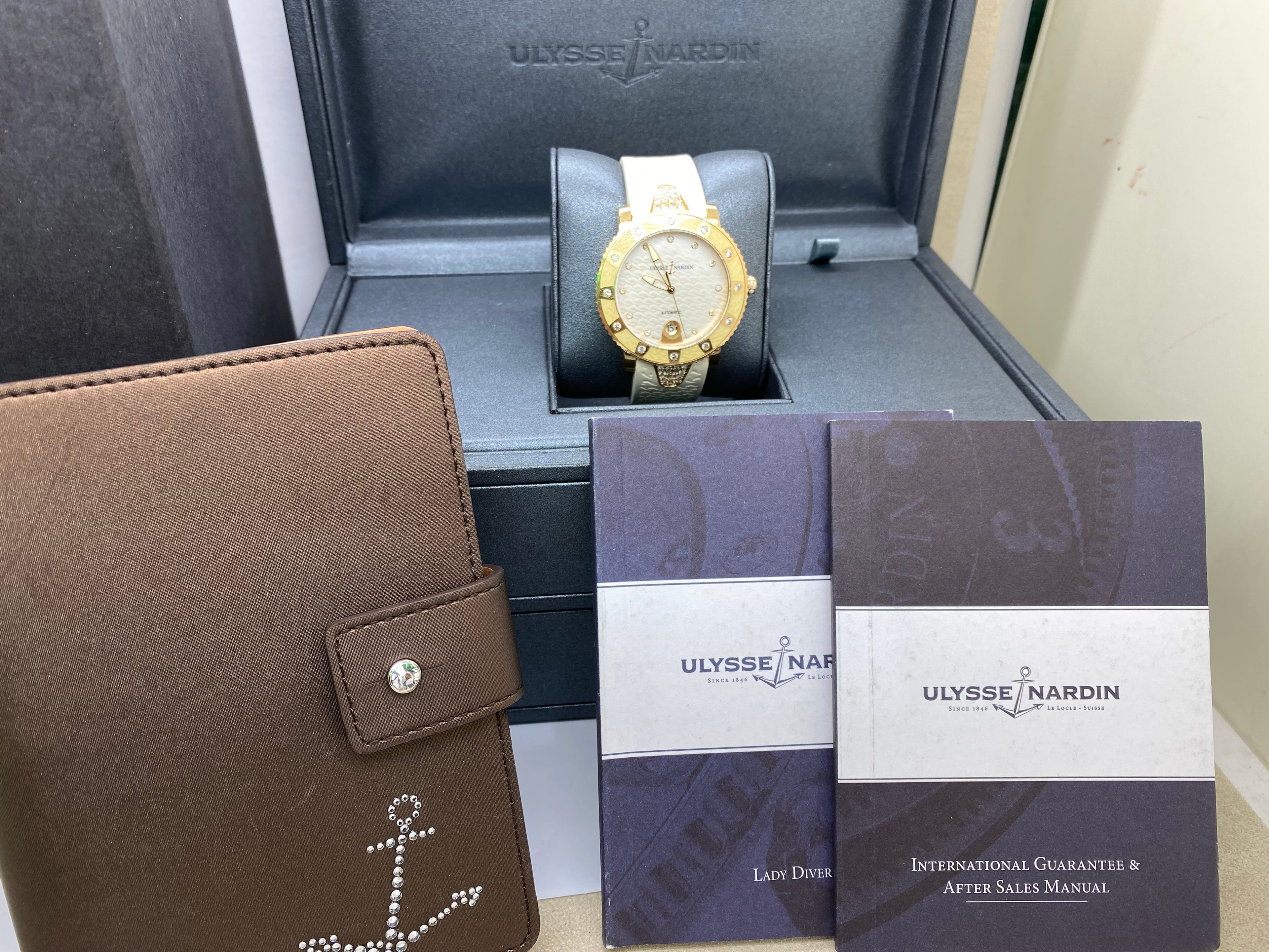 ULYSSE NARDIN LADY DIVER
