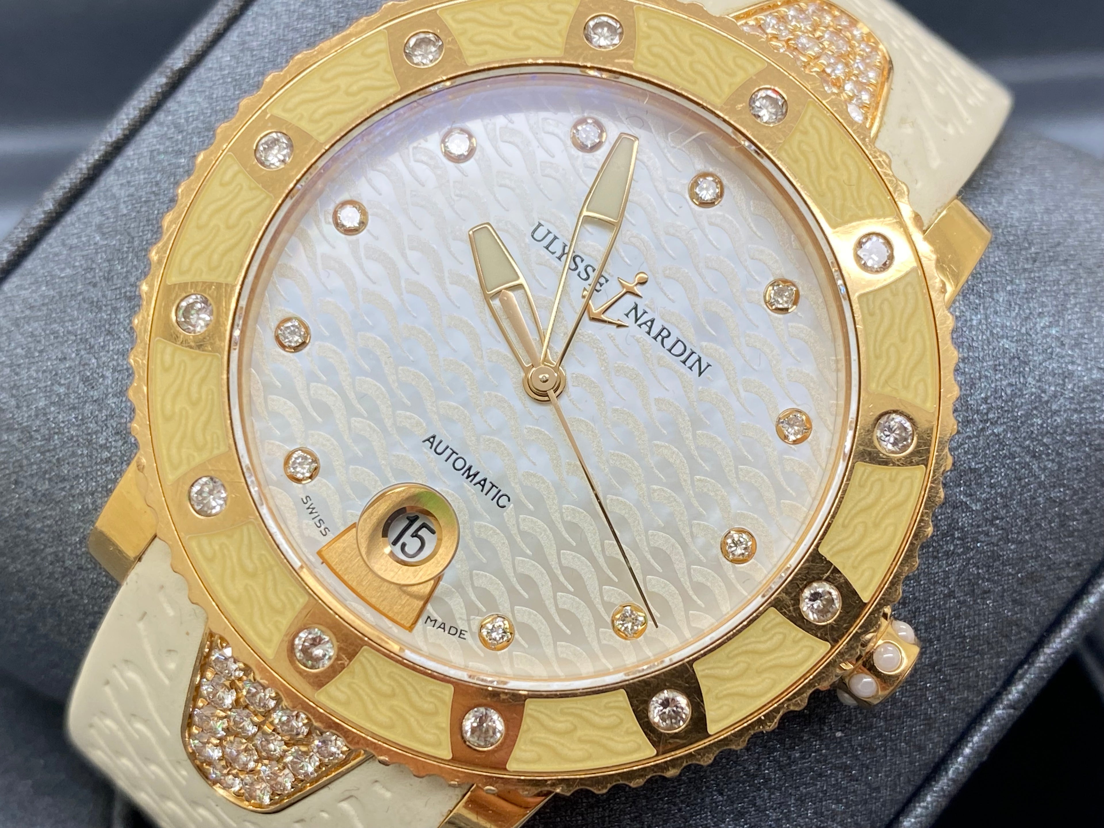 ULYSSE NARDIN LADY DIVER