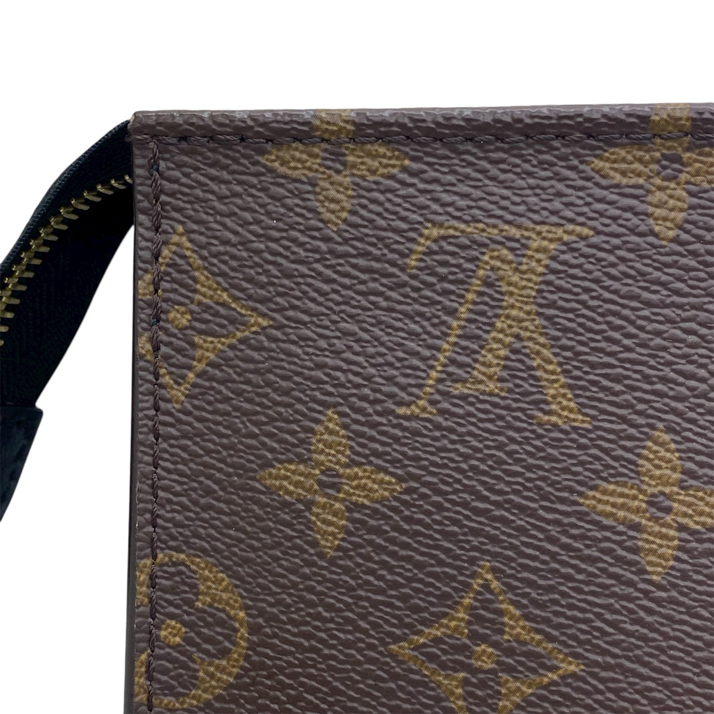 LOUIS VUITTON POCHETTE NM